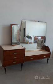 mobile specchio camera letto anni 60