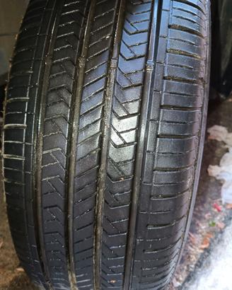 N° 2 Gomme Sunny Nu025   225/65/17 102 Hh