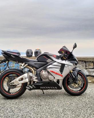 CBR 600 rr