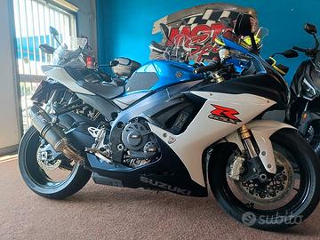 Suzuki GSX R 750