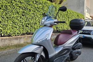 Piaggio Beverly 350 sport touring