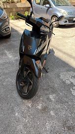 Peugeot Tweet 125 Active 2025 - 4.400 km
