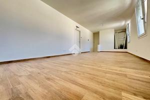 3 LOCALI A MONTODINE