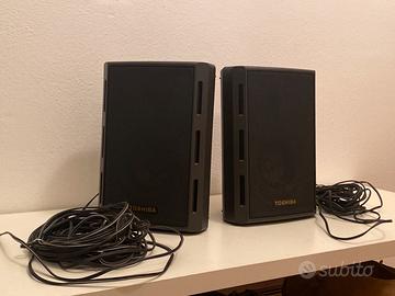 Coppia casse Toshiba 8 ohm 5 Watt