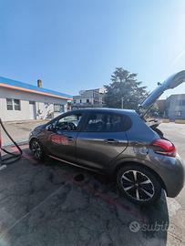 PEUGEOT 208 1° serie 1.2  PureTech 82 5 port