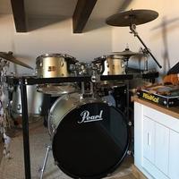Batteria Pearl Export Series completa di Rack