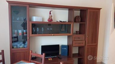 Soggiorno con vetrina