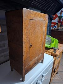 RARO ARMADIO IN MINUATURA ANNI 40