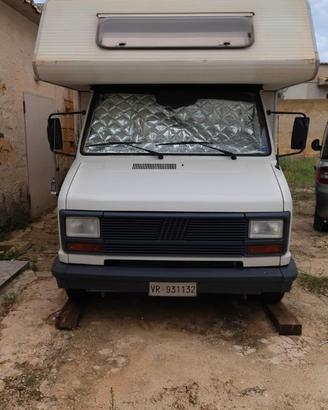 Camper mansardato Arca ducato