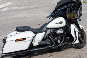 Harley davidson street glaide