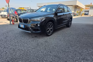 Bmw X1 sDrive16d xLine PERFETTA TETTO GRANDE