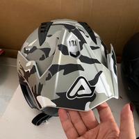 Casco acerbis mimetico