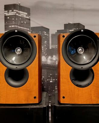 Coppia di Kef Q1 con driver iQ 