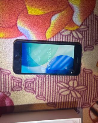 IPHONE SE 2020