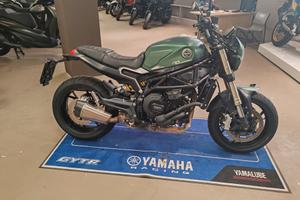 Benelli Leoncino 800