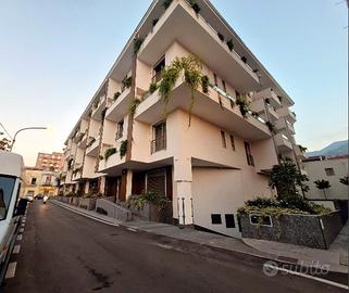 Studio medico arredato in zona centrale ANGRI