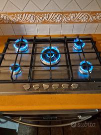 Piano cottura a gas  marca SMEG