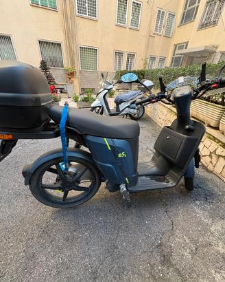 Askoll eS2 EVO 2.8 blu accessoriato - come nuovo