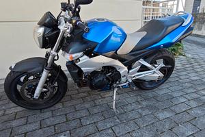 Suzuki GSR  600 2010 26.000 km  