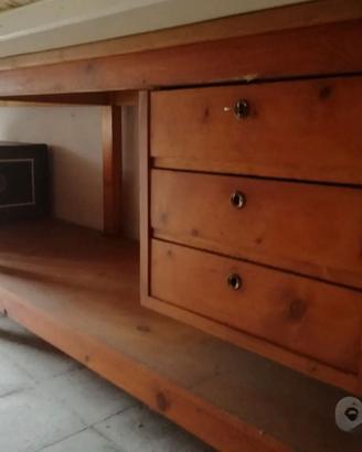 Bancone in legno artigianale