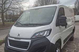 Peugeot Boxes 2.2 HDi L1H1