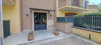 3 LOCALI A FROSINONE