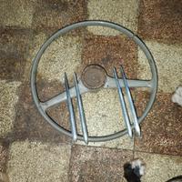 sterzo e fregi musata fiat 600