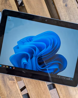 Microsoft Surface Go 10" + tastiera e penna
