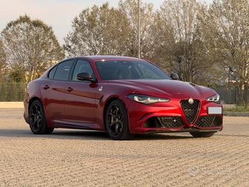 Alfa Romeo Giulia Quadrifoglio 100° Anniversario