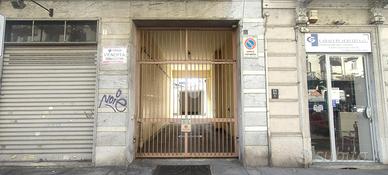 MAGAZZINO A TORINO