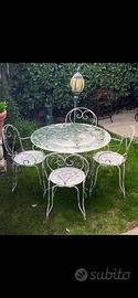 Saloncino da giardino retrô
