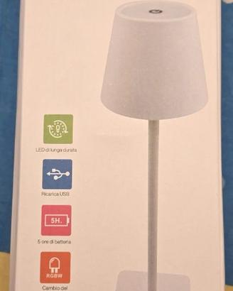 Lampada da tavolo LED ricaricabile