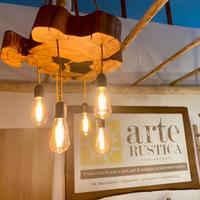 Lampadario in legno di ulivo