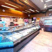 Negozio con magazzino in posizione centrale