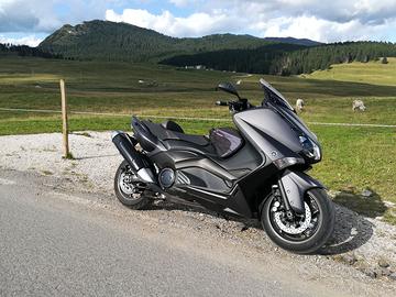 T MAX 530 anno 2012