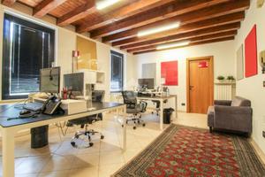 UFFICIO A DESENZANO DEL GARDA