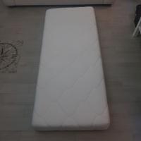 Due materassi singoli usati poco