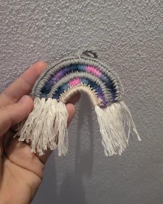 Decorazione arcobaleno uncinetto