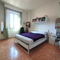 Pressi Via Pascoli - Stanze arredate