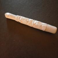 ANTICO BOCCHINO O PORTASIGARETTE INTAGLIATO A MANO