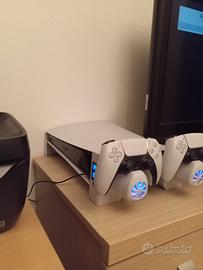 PS5  con 2 controller dual sense e 7 giochi