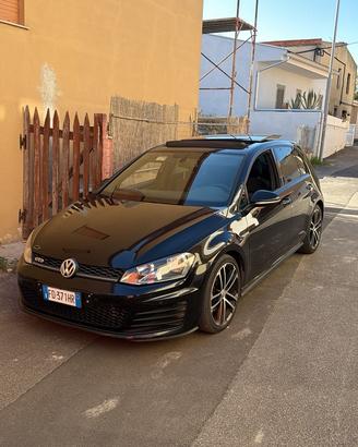 VOLKSWAGEN Golf GTD 2.0 TDI DSG 5p.