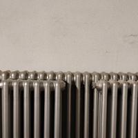  3 termosifoni acciaio tubolare colore grigio 