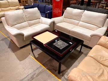 Salotto in pelle bianca