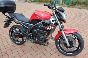 Yamaha XJ6 - 2011