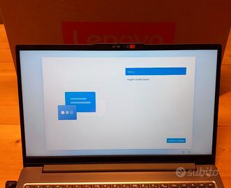 Lenovo IdeaPad Slim 3 15.6" Ryzen 3 7320U - NUOVO