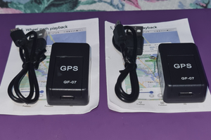 Lotto Stock 2x Geolocalizzatore GPS Tracciamento V