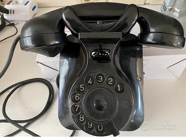 Telefono in bachelite anni 50