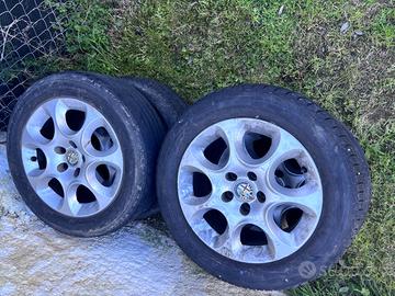 Ruote con cerchi alfa romeo