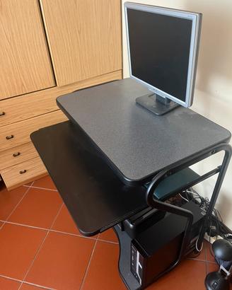 Mobile porta computer a rotelle